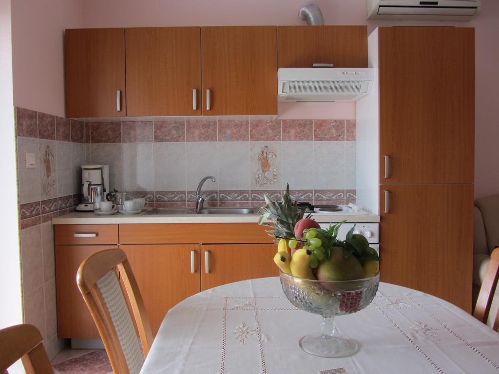 Apartments Dilja Malinska Camera foto